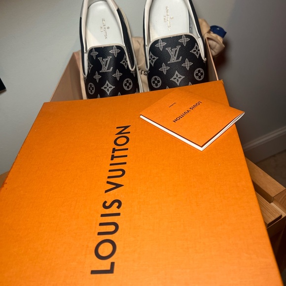 LV Savane Monogram Trocadero Slip On Sneakers Encre - Picture 4 of 8